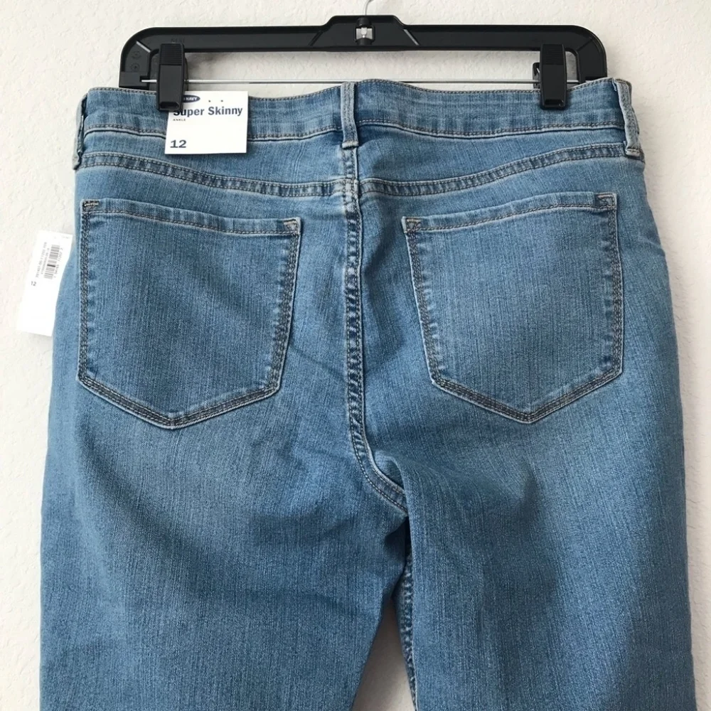 New! Old Navy Ankle Length Cropped Medium Wash Skinny Jeans 12